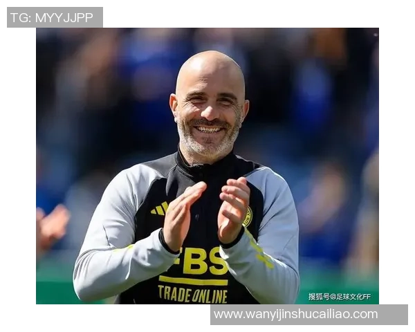 足球史上前三大球星排名解析及其影响力的深度探讨